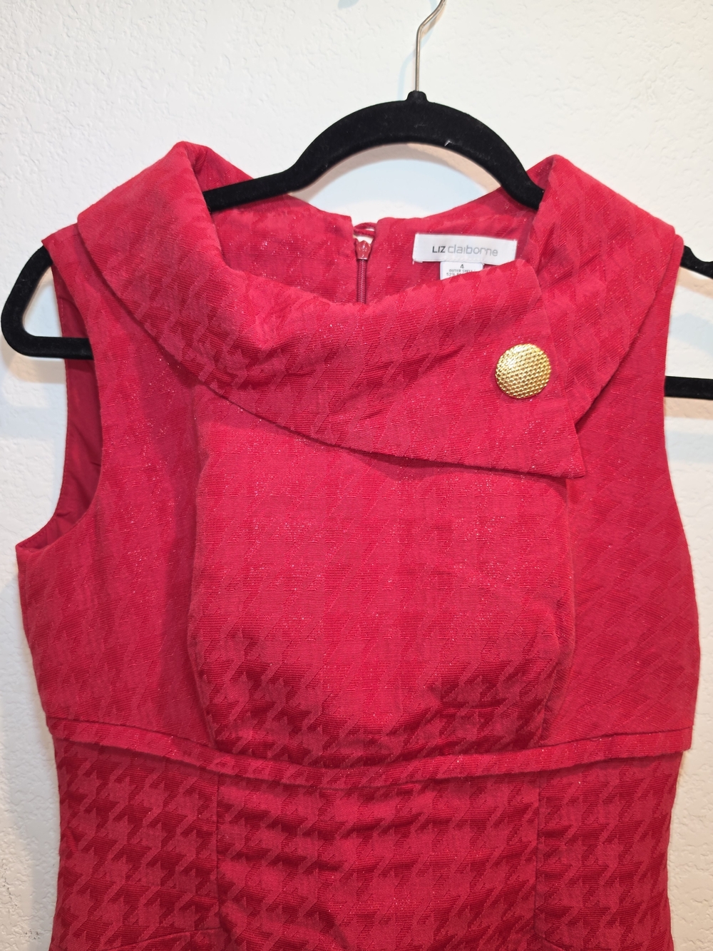 Liz Claiborne Red Sleeveless Houndstooth Fit & Flare Dress with Gold Button